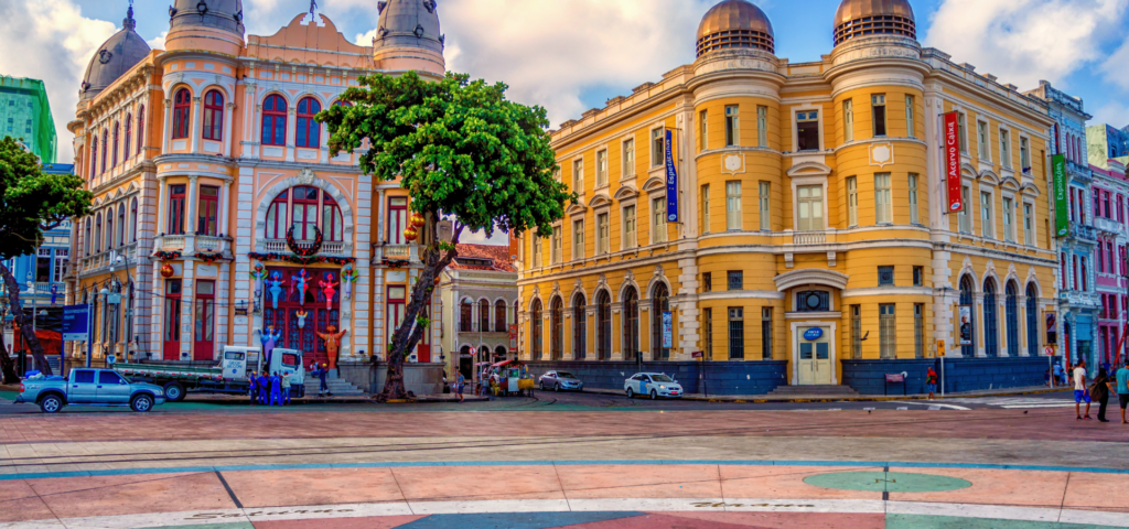 Os destinos mais legais no brasil veja o que conhecer em recife capital de pernambuco mega tour destinos viagem de onibus