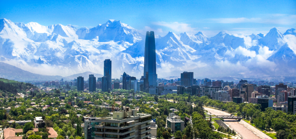 santigago do chile em um periodo do inverno, foto tirada por um dos nossos passageiros, a mega tour é uma agencia de viagens internacionais com destinos para todos os países do mercosul