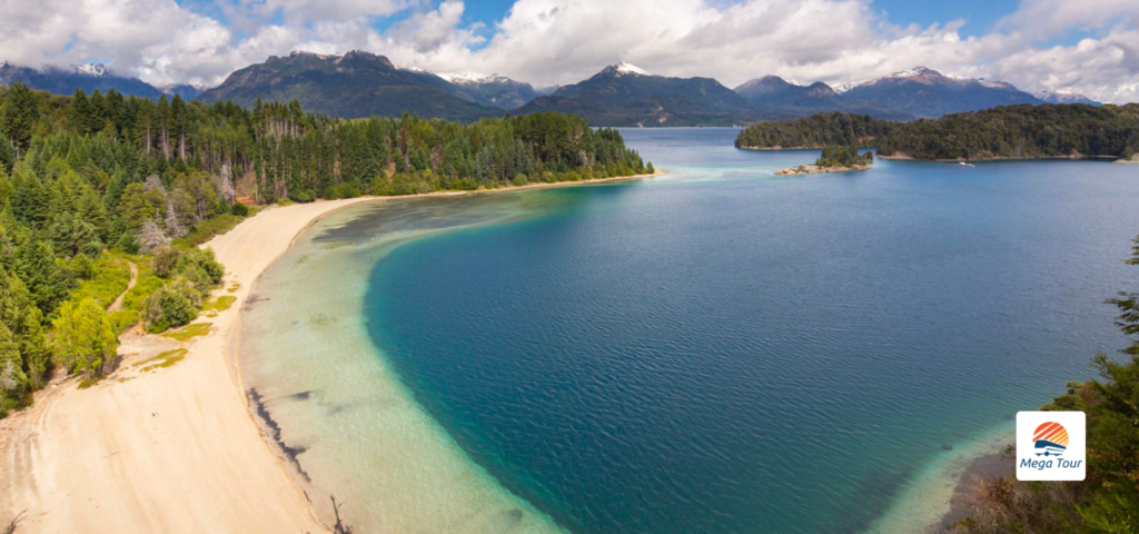 Saiba tudo sobre a Playa del Toro com a Mega Tour e visite as praias da Argentina.